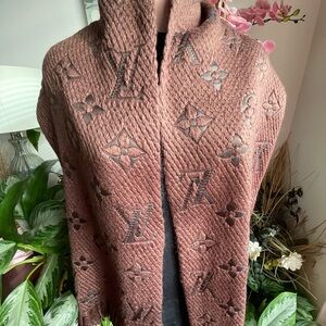 Louis Vuitton Logomania Monogram Pattern Muffler Wrap Scarf.